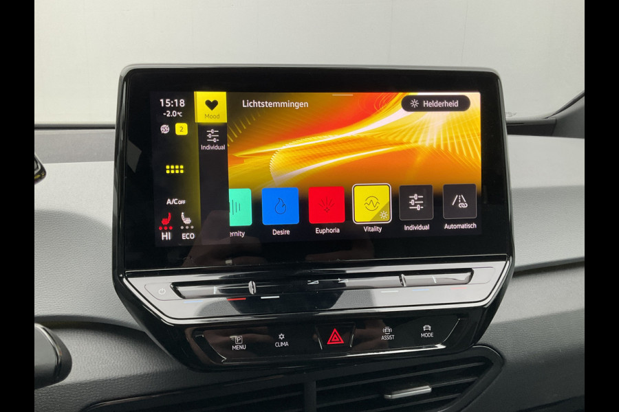Volkswagen ID.3 First Plus 58 kWh Carplay Adap.Cruise Camera Stoel/Stuurverw Keyless Led NL-Auto!