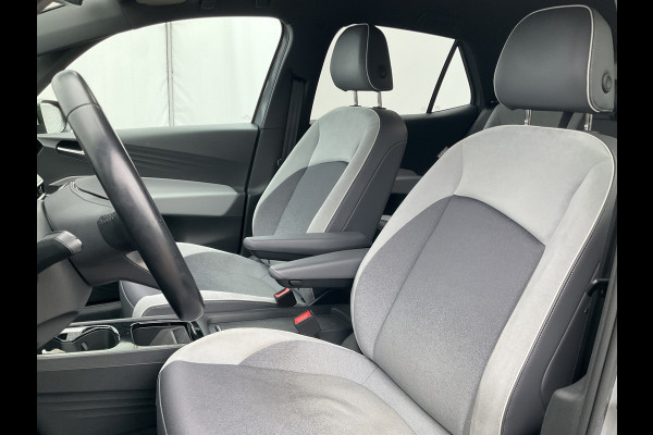 Volkswagen ID.3 First Plus 58 kWh Carplay Adap.Cruise Camera Stoel/Stuurverw Keyless Led NL-Auto!