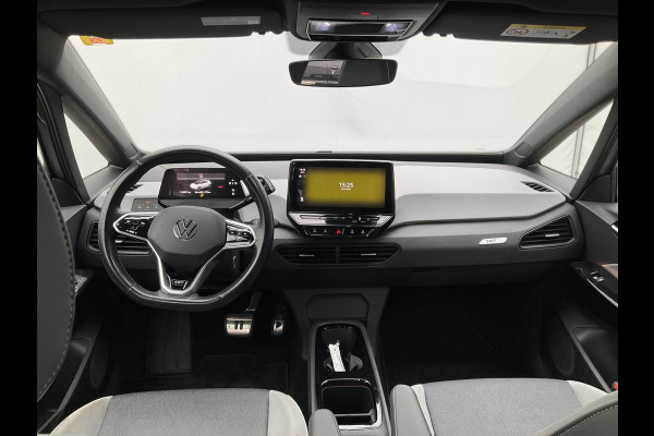 Volkswagen ID.3 First Plus 58 kWh Carplay Adap.Cruise Camera Stoel/Stuurverw Keyless Led NL-Auto!