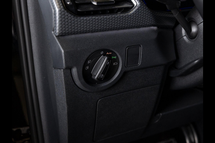 Volkswagen T-Cross 1.0 TSI 2x R-Line / 110pk / Stoelverwarming / Virtual cockpit / Automatische klimaatregeling /