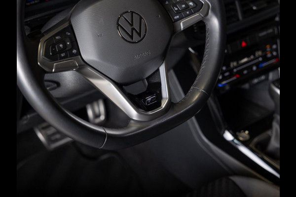 Volkswagen T-Cross 1.0 TSI 2x R-Line / 110pk / Stoelverwarming / Virtual cockpit / Automatische klimaatregeling /
