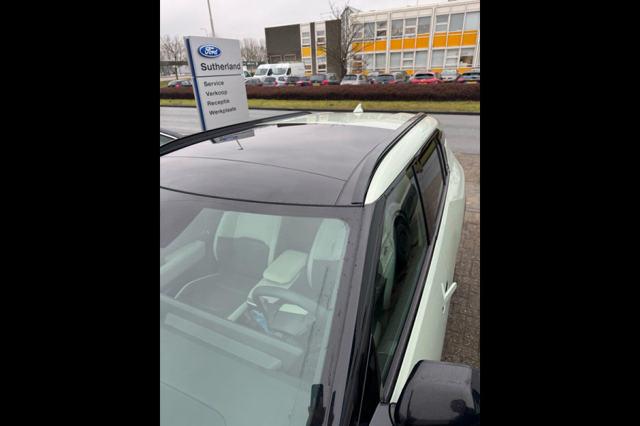 Kia EV3 GT-Line 81.4 kWh 204pk | Afneembare Trekhaak | Panoramadak |