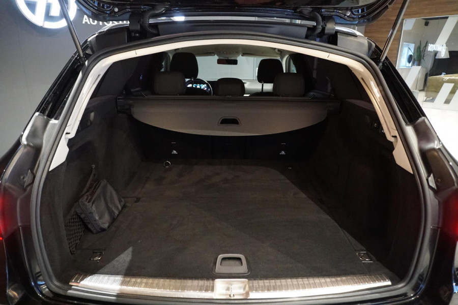 Mercedes-Benz E-Klasse Estate 200 Premium *INCL. BTW* + CARPLAY / CAMERA / STOELVERWARMING