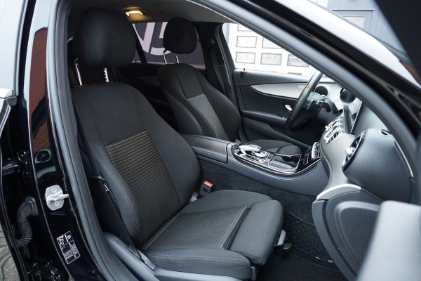 Mercedes-Benz E-Klasse Estate 200 Premium *INCL. BTW* + CARPLAY / CAMERA / STOELVERWARMING