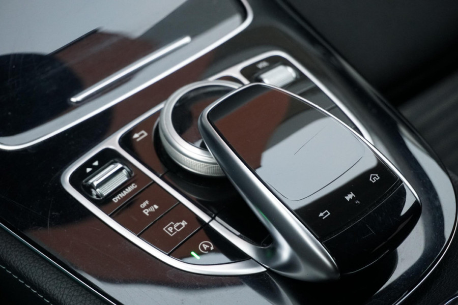 Mercedes-Benz E-Klasse Estate 200 Premium *INCL. BTW* + CARPLAY / CAMERA / STOELVERWARMING