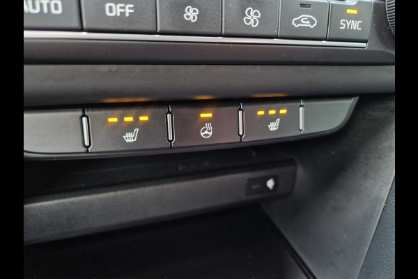 Kia Ceed Sportswagon 1.0 T-GDi Design Edition JBL | Stoel- en Stuurverwarming | Lane Assist | Dode Hoek Assistentie | Navi | Apple Carplay & Android Auto |