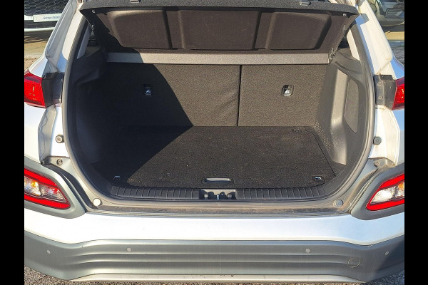 Hyundai Kona EV Comfort 64 kWh | SOH: 95,5% | 3 Fase | Warmtepomp | Navi | Adaptive CC | Climate |