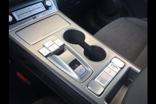 Hyundai Kona EV Comfort 64 kWh | SOH: 95,5% | 3 Fase | Warmtepomp | Navi | Adaptive CC | Climate |