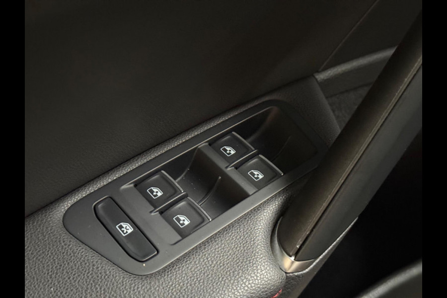 Volkswagen Golf 2.0 TSI GTI TCR | Pano | Nardo | Carbon | Keyless | Leer | Dynaudio