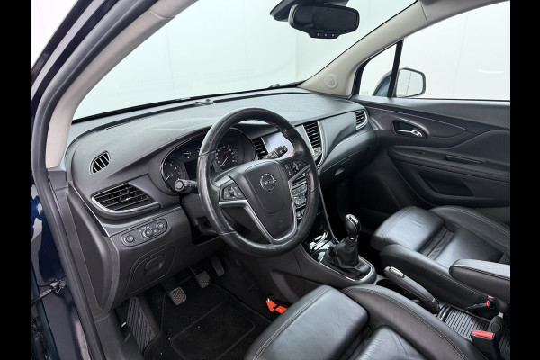 Opel Mokka X 1.4 Turbo 141PK Leder AGR Comfort Stoelen Navi Camera Ecc Cruise Control Schuif-kanteldak Apple Carplay Android Auto Bi-Fuel Onl Stoel+Stuurverwarming Lmv Led Privacy Glas Pdc Zeer luxe en complete Opel Mokka!