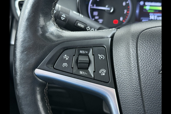 Opel Mokka X 1.4 Turbo 141PK Leder AGR Comfort Stoelen Navi Camera Ecc Cruise Control Schuif-kanteldak Apple Carplay Android Auto Bi-Fuel Onl Stoel+Stuurverwarming Lmv Led Privacy Glas Pdc Zeer luxe en complete Opel Mokka!