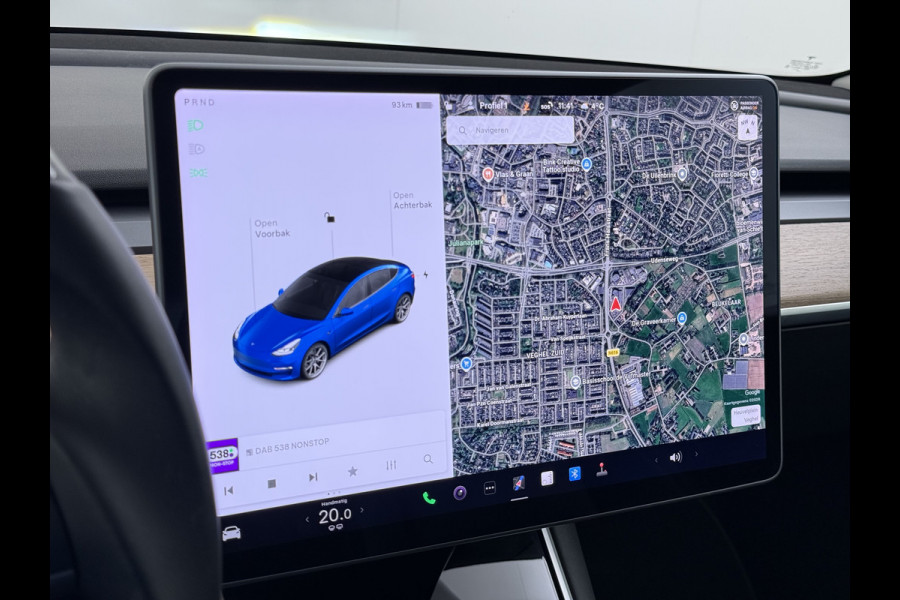 Tesla Model 3 RWD SR plus 325PK SOH 90% LFP Accu Lmv 18" AutoPilot Leder Panoramadak Adaptive-Cruise Camera's Elektr.-Stuur+Stoelen+Spiegels+G Navi LED DAB Voorverwarmen interieur via App Keyless One-Pedal-Drive Fabrieksgarantie op Accu en Motor tot 29-12-2028/160.000km