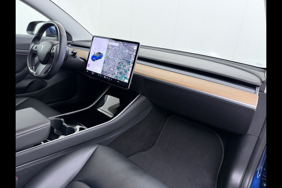 Tesla Model 3 RWD SR plus 325PK SOH 90% LFP Accu Lmv 18" AutoPilot Leder Panoramadak Adaptive-Cruise Camera's Elektr.-Stuur+Stoelen+Spiegels+G Navi LED DAB Voorverwarmen interieur via App Keyless One-Pedal-Drive Fabrieksgarantie op Accu en Motor tot 29-12-2028/160.000km