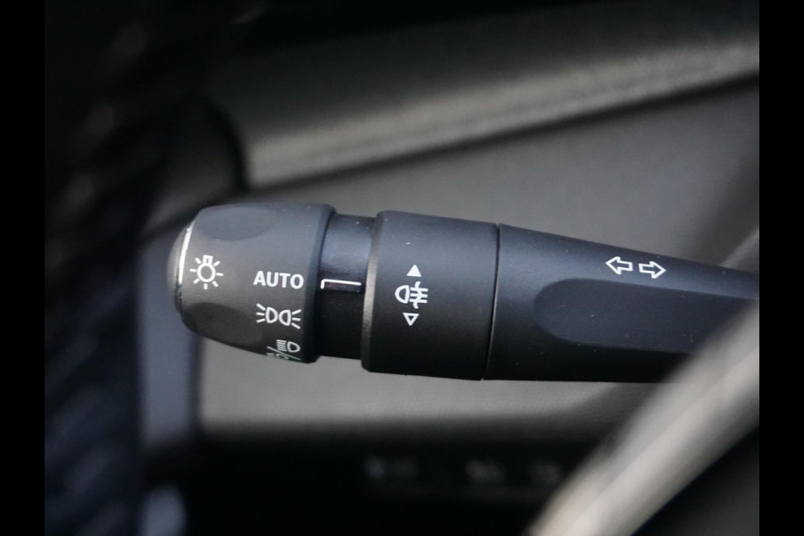 Peugeot 308 SW 1.6 Plug-in Hybrid 180 Allure Avantage