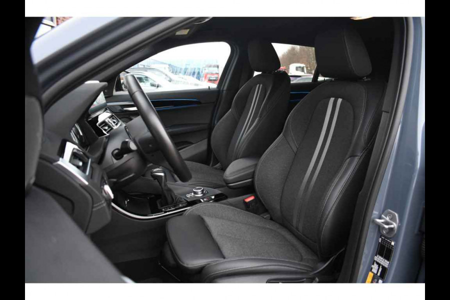 BMW X1 xDrive25e M-Sport Shadowline El-Klep 18inch Stoelverw
