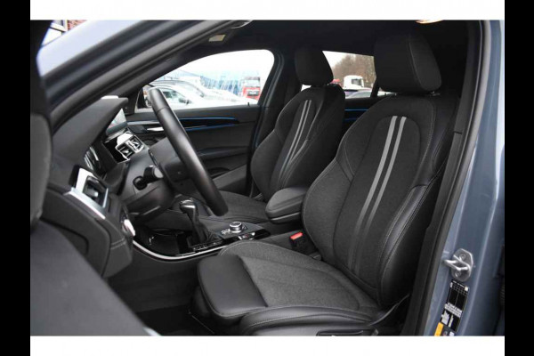 BMW X1 xDrive25e M-Sport Shadowline El-Klep 18inch Stoelverw