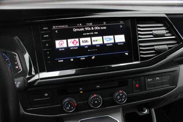 Volkswagen Transporter 2.0 TDI L2H1 150PK JB- EDITION DSG / PDC / VERLAGINGSVEREN / LEDEREN BEKLEDING / FULL / APPLE CARPLAY /NAVI