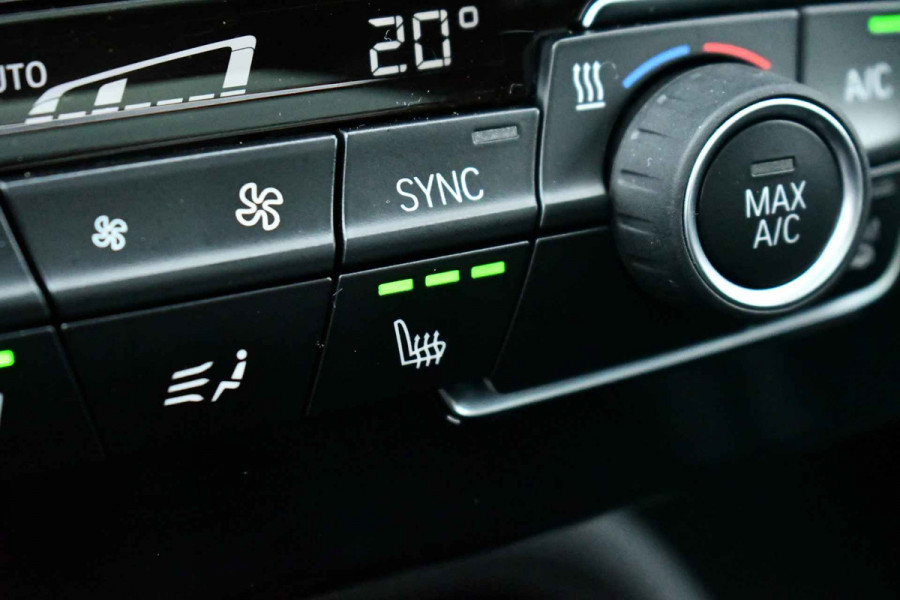 BMW X1 xDrive25e M-Sport Shadowline El-Klep 18inch Stoelverw