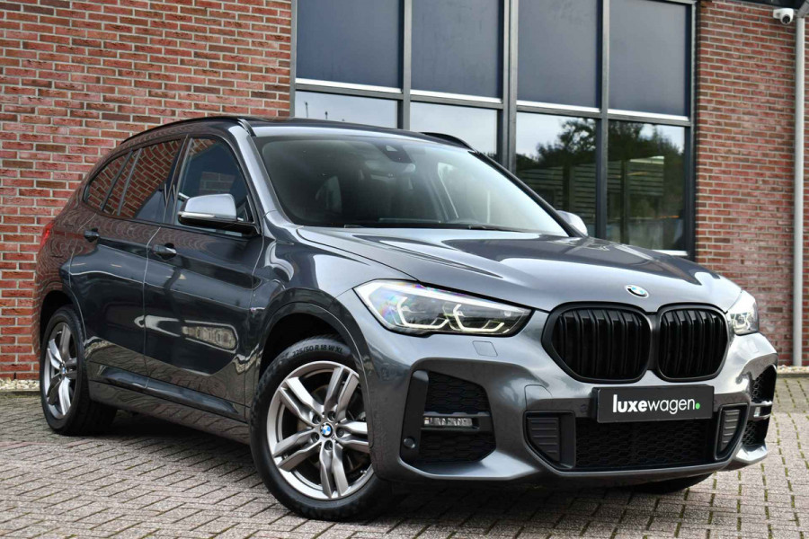 BMW X1 xDrive25e M-Sport Shadowline El-Klep 18inch Stoelverw