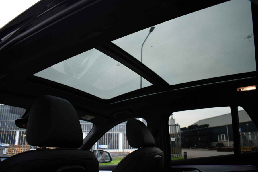 BMW X1 xDrive25e M-Sport Pano El-zetels Camera Carplay El-klep Shadowline