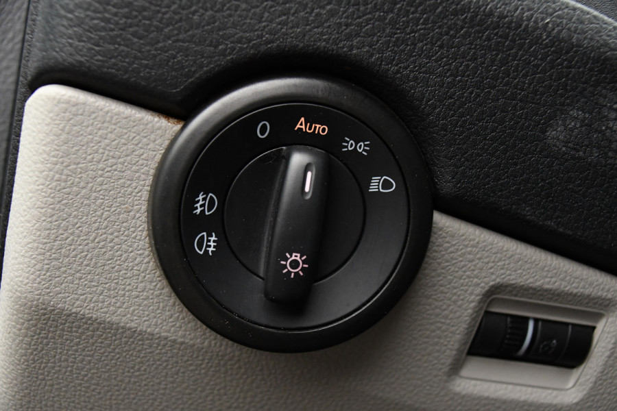 Volkswagen Transporter 2.0 TDI L2H1 Highline Cruise, Carplay, LED, 150pk, 2 x Schuifdeur,  Automaat, Trekhaak, Uniek! Niet op locatie bij ons aanwezig!