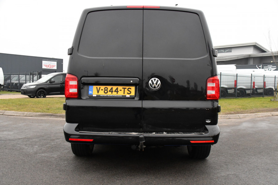 Volkswagen Transporter 2.0 TDI L2H1 Highline Cruise, Carplay, LED, 150pk, 2 x Schuifdeur,  Automaat, Trekhaak, Uniek! Niet op locatie bij ons aanwezig!