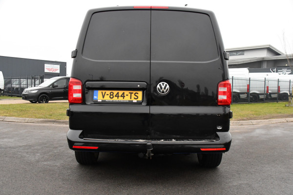 Volkswagen Transporter 2.0 TDI L2H1 Highline Cruise, Carplay, LED, 150pk, 2 x Schuifdeur,  Automaat, Trekhaak, Uniek! Niet op locatie bij ons aanwezig!