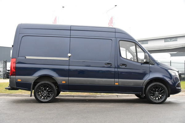 Mercedes-Benz Sprinter 317 1.9 CDI L2H2 RWD PB Edition Cruise, Camera, Carplay, Stoelverwarming, 170pk, Automaat, Trekhaak, Standkachel, Leder, Uniek!