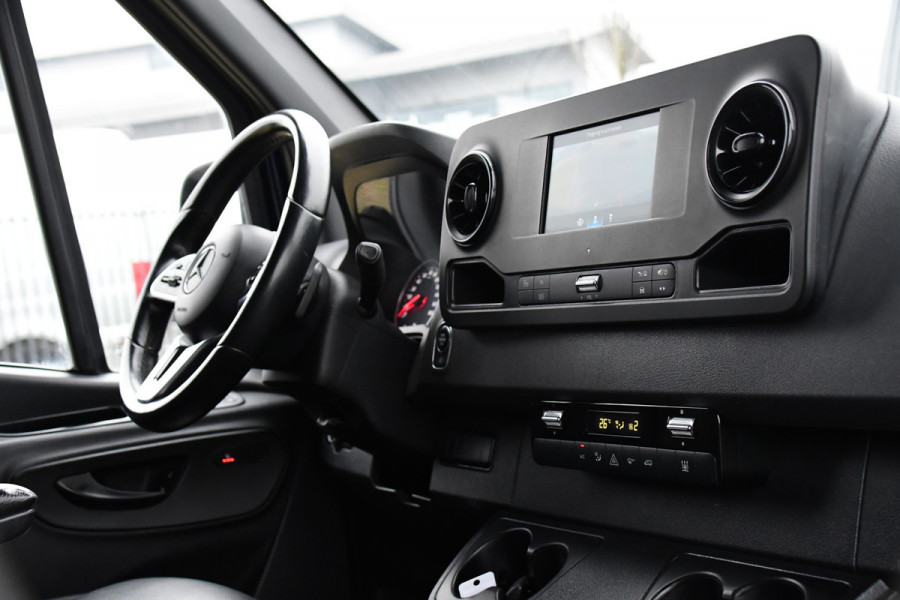 Mercedes-Benz Sprinter 317 1.9 CDI L2H2 RWD PB Edition Cruise, Camera, Carplay, Stoelverwarming, 170pk, Automaat, Trekhaak, Standkachel, Leder, Uniek!