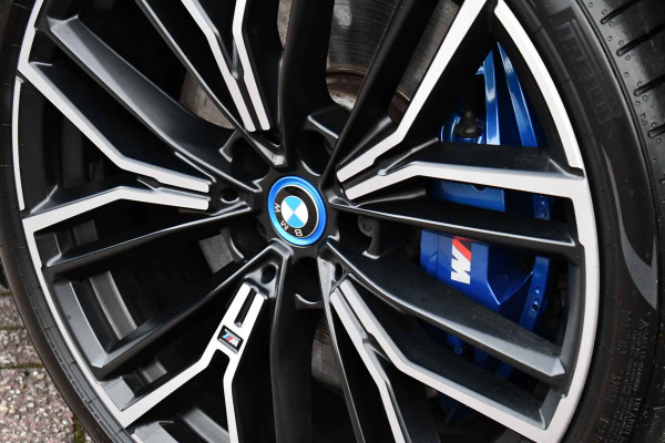 BMW 5 Serie 545e xDrive M-Sport Pano ACC HUD 20inch 360 Laser HiFi Adp-demping