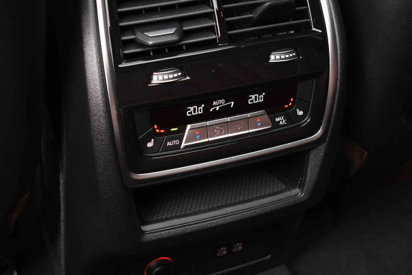 BMW X5 xDrive50e M-Sport Pro Pano Trekh ACC Comfstoel HUD 360