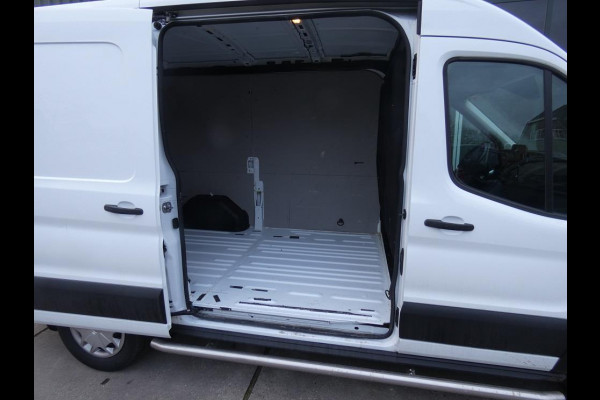 Ford Transit 310 2.0 TDCI L2H2 Trend*autom*navi/cam* 3-zits*