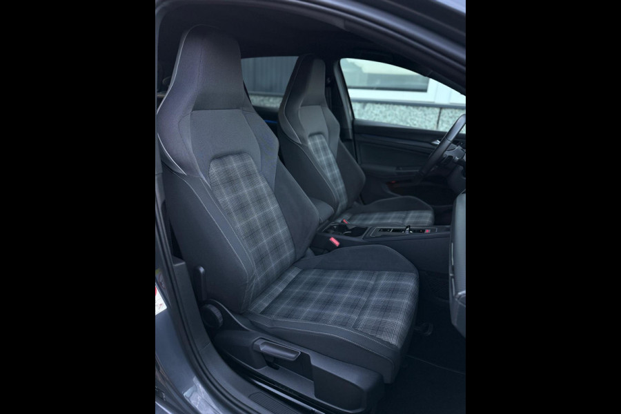 Volkswagen Golf 2.0 TDI GTD Panorama IQ CarPlay HuD