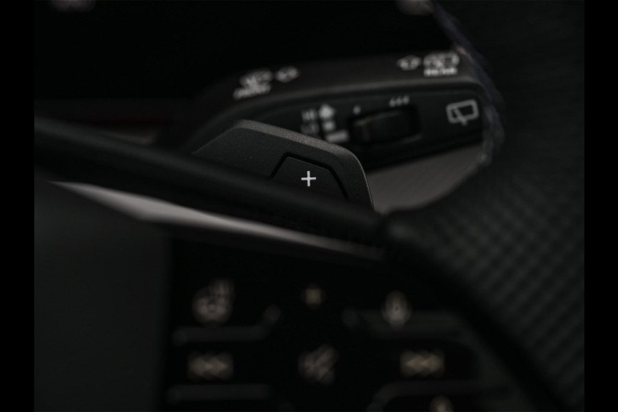 Audi Q5 Sportback 2.0 TFSI e-hybrid quattro S edition Competition 368pk | S-Seats | Panoramadak | Trekhaak | Digital Oled | Adaptive Cru