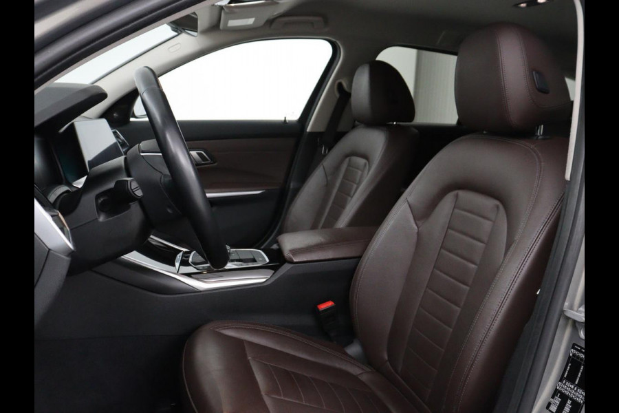 BMW 3-serie 330i High Executive Edition | 360 Camera | Leder | Harman/Kardon | Stoelverwarming | Camera | Carplay | Keyless | Live Cockpit | Navigatie | Full LED