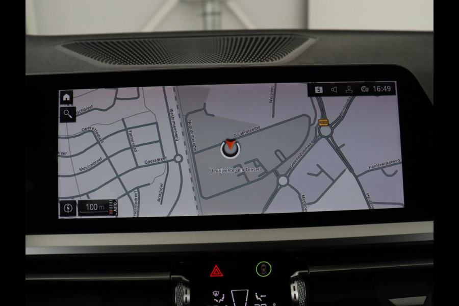 BMW 3-serie 330i High Executive Edition | 360 Camera | Leder | Harman/Kardon | Stoelverwarming | Camera | Carplay | Keyless | Live Cockpit | Navigatie | Full LED