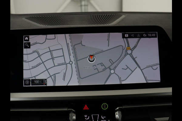 BMW 3-serie 330i High Executive Edition | 360 Camera | Leder | Harman/Kardon | Stoelverwarming | Camera | Carplay | Keyless | Live Cockpit | Navigatie | Full LED