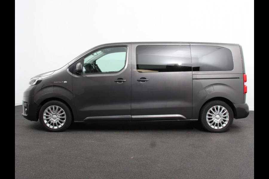 Toyota PROACE Electric Verso L2 Extra Range Cool 75 kWh 9p Personen bus | Climate Control | Apple Carplay/Android Auto | Parkeer sensoren | Cruise Control | Bumpers in kleur