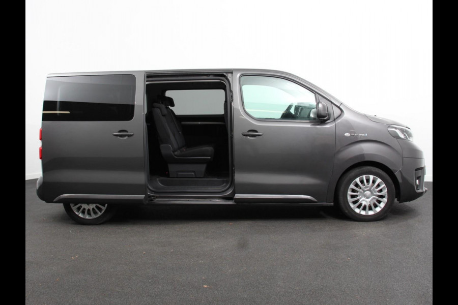 Toyota PROACE Electric Verso L2 Extra Range Cool 75 kWh 9p Personen bus | Climate Control | Apple Carplay/Android Auto | Parkeer sensoren | Cruise Control | Bumpers in kleur