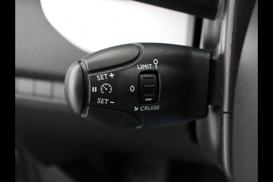 Toyota PROACE Electric Verso L2 Extra Range Cool 75 kWh 9p Personen bus | Climate Control | Apple Carplay/Android Auto | Parkeer sensoren | Cruise Control | Bumpers in kleur