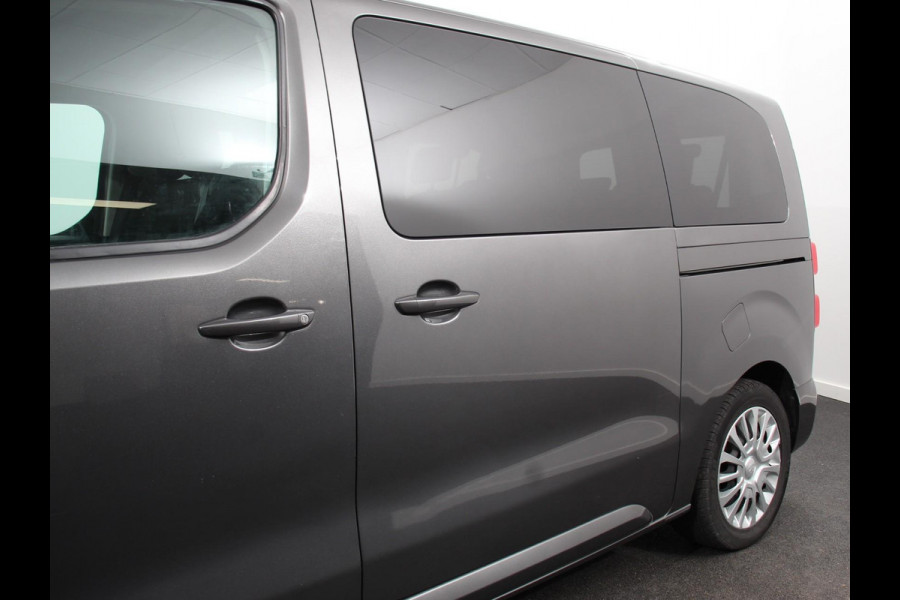 Toyota PROACE Electric Verso L2 Extra Range Cool 75 kWh 9p Personen bus | Climate Control | Apple Carplay/Android Auto | Parkeer sensoren | Cruise Control | Bumpers in kleur