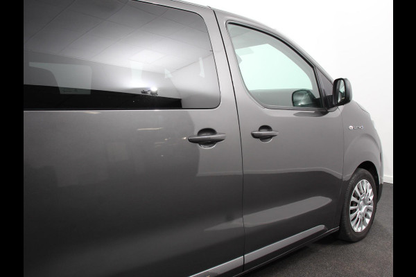 Toyota PROACE Electric Verso L2 Extra Range Cool 75 kWh 9p Personen bus | Climate Control | Apple Carplay/Android Auto | Parkeer sensoren | Cruise Control | Bumpers in kleur