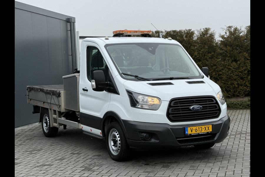 Ford Transit 2.0 TDCI EURO 6 / PICK UP / HIAB KRAAN T-CLX 013 / 2.7 TONS TREKHAAK / 34.988 KM! / 1e EIG. / 3-ZITS / AIRCO / ZEER NETJES