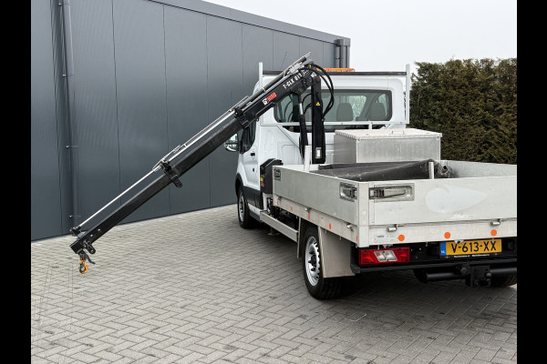 Ford Transit 2.0 TDCI EURO 6 / PICK UP / HIAB KRAAN T-CLX 013 / 2.7 TONS TREKHAAK / 34.988 KM! / 1e EIG. / 3-ZITS / AIRCO / ZEER NETJES