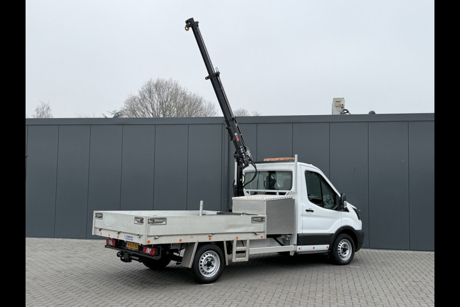 Ford Transit 2.0 TDCI EURO 6 / PICK UP / HIAB KRAAN T-CLX 013 / 2.7 TONS TREKHAAK / 34.988 KM! / 1e EIG. / 3-ZITS / AIRCO / ZEER NETJES