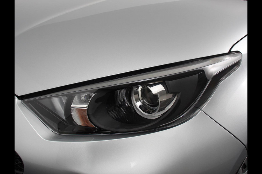 Mazda 2 1.5 Automaat Hybrid Prime-line Airco Adaptieve cruise control Achteruitrijcamera Lane assist Radio Navigatie Apple Carplay/ Android auto