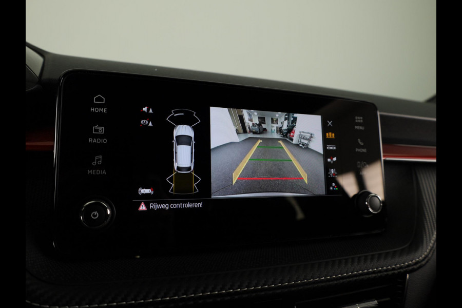 Škoda Fabia 1.0 TSI Monte Carlo 95 pk | Verlengde garantie | Navigatie via App | Parkeersensoren | Achteruitrijcamera | Stoelverwarming |