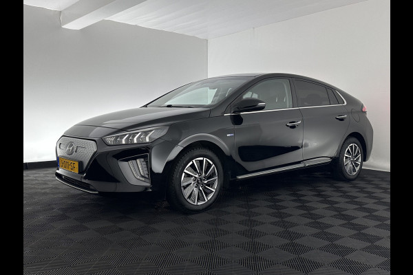 Hyundai IONIQ Comfort EV 38 kWh {SOH-100%} (INCL-BTW) *FULL-LED | ADAPTIVE-CRUISE | CAMERA | KEYLESS | DAB+ | NAVI-FULLMAP | HEATED-COMFORTSEATS | PRIVACYGLASS | ECC | AMBIENTLIGHT | DIGI-COCKPIT | SHIFTPADDLES | LANE-ASSIST | PDC | .