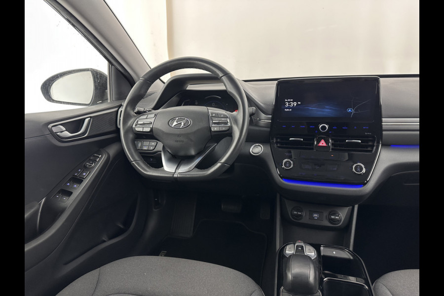 Hyundai IONIQ Comfort EV 38 kWh {SOH-100%} (INCL-BTW) *FULL-LED | ADAPTIVE-CRUISE | CAMERA | KEYLESS | DAB+ | NAVI-FULLMAP | HEATED-COMFORTSEATS | PRIVACYGLASS | ECC | AMBIENTLIGHT | DIGI-COCKPIT | SHIFTPADDLES | LANE-ASSIST | PDC | .