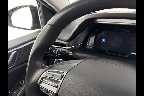 Hyundai IONIQ Comfort EV 38 kWh {SOH-100%} (INCL-BTW) *FULL-LED | ADAPTIVE-CRUISE | CAMERA | KEYLESS | DAB+ | NAVI-FULLMAP | HEATED-COMFORTSEATS | PRIVACYGLASS | ECC | AMBIENTLIGHT | DIGI-COCKPIT | SHIFTPADDLES | LANE-ASSIST | PDC | .